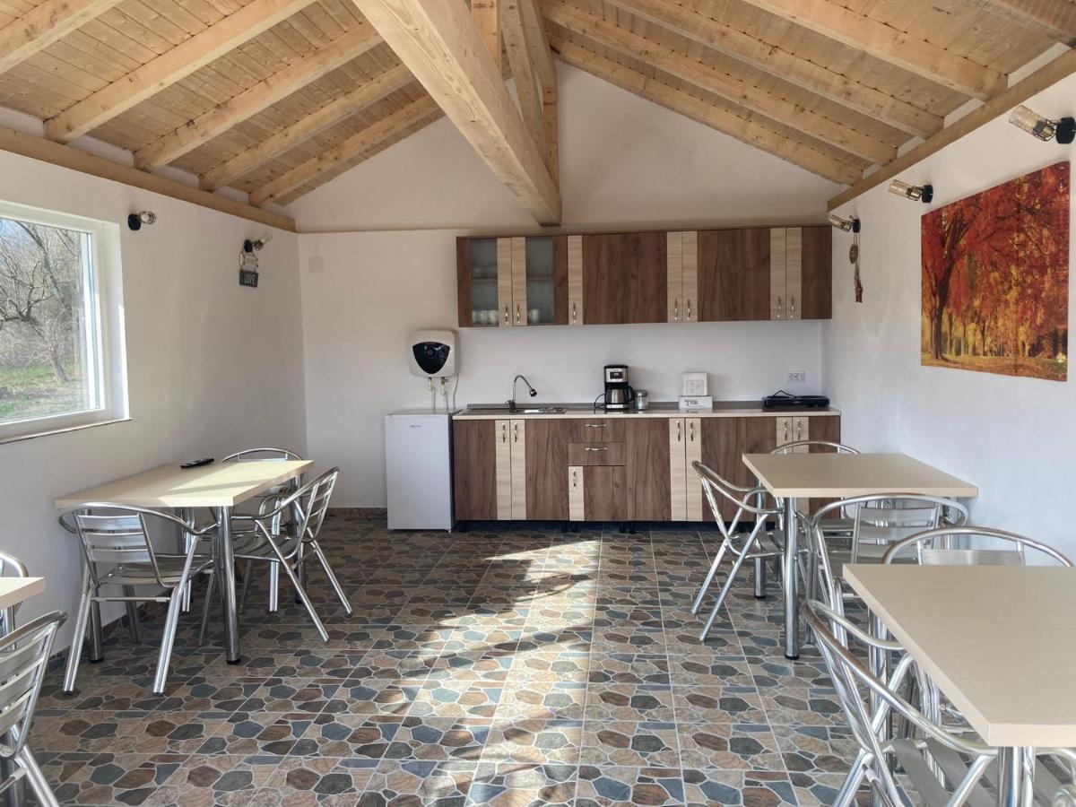 Cabanele Lu' Dinu Curtea de Argeş Extérieur photo